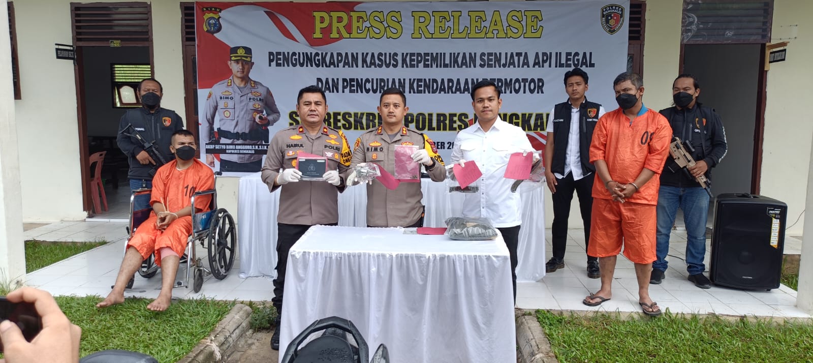Kapolres Bengkalis Gelar Press Release Kepemilikan Senjata Api Ilegal dan Curanmor, berikut Dua Pelaku yang berhasil di Bekuk